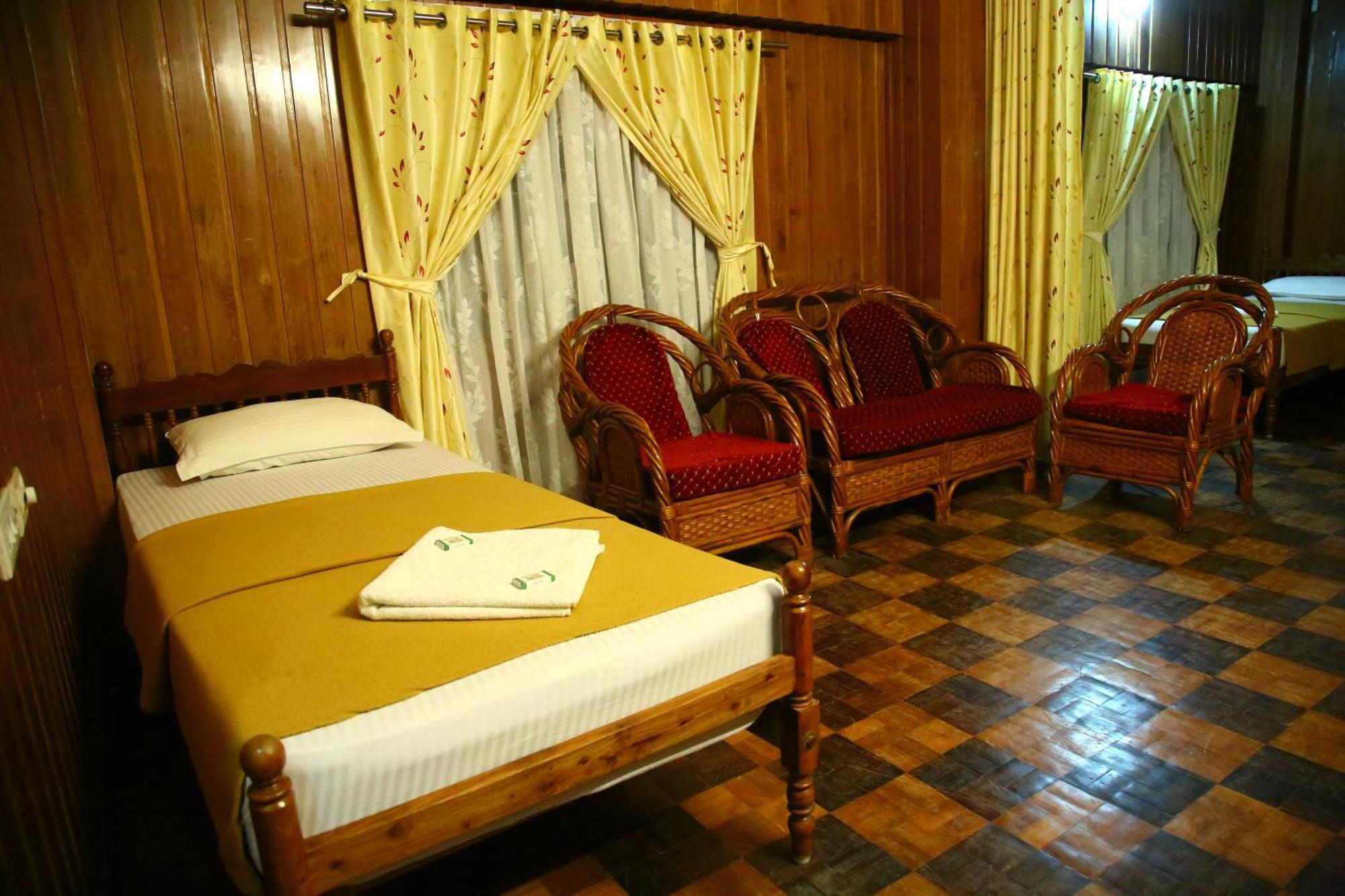 Lake Palace Family Resort Kumarakom Esterno foto