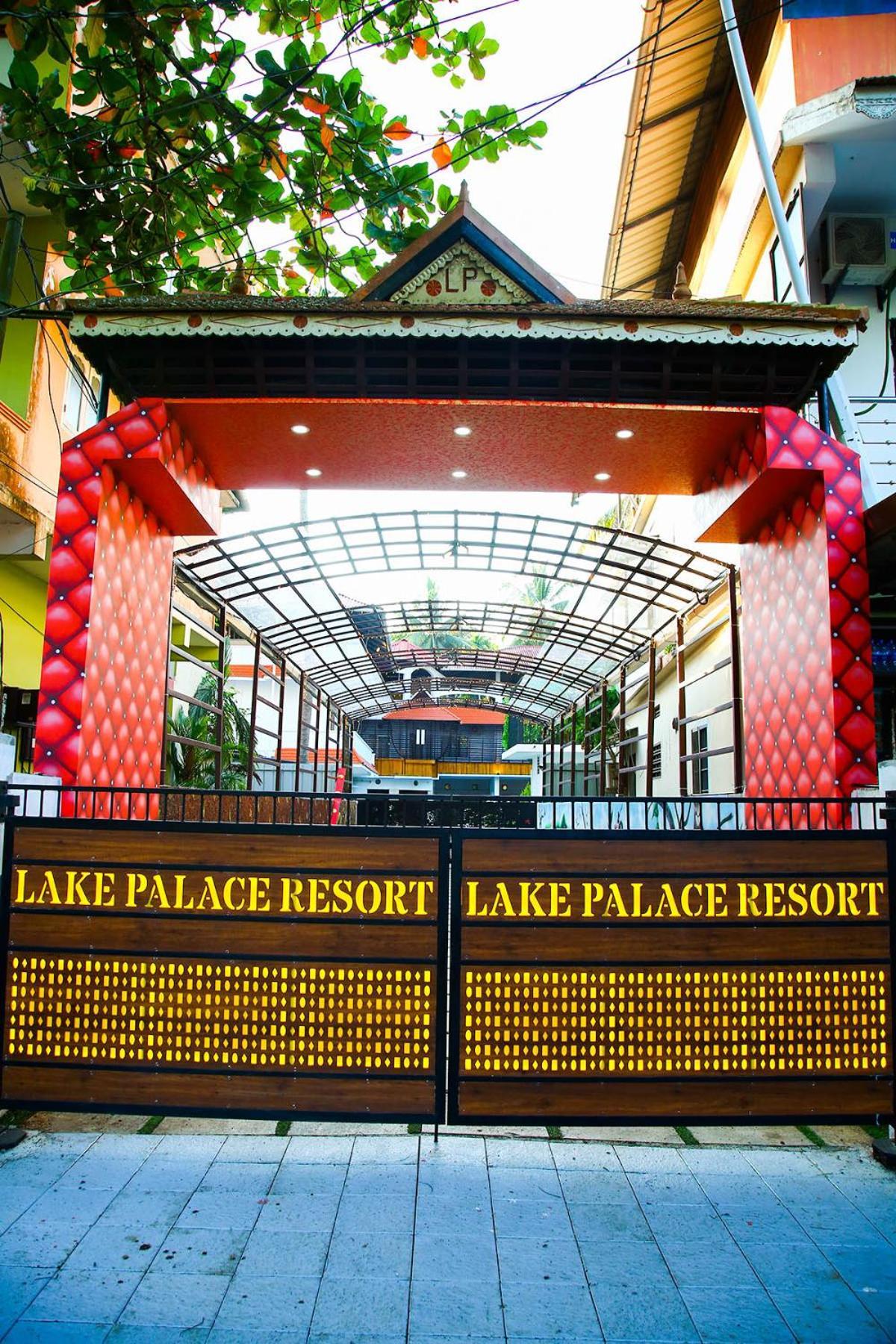 Lake Palace Family Resort Kumarakom Esterno foto
