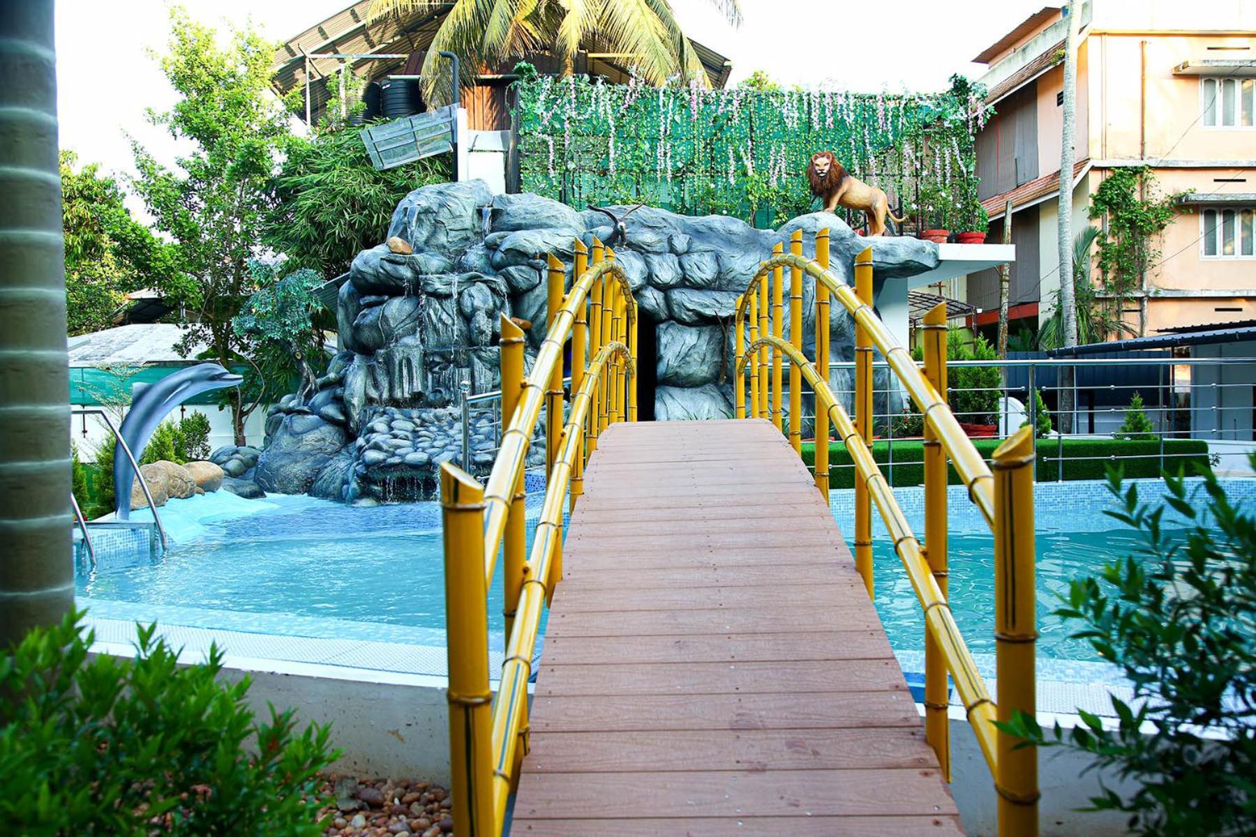 Lake Palace Family Resort Kumarakom Esterno foto