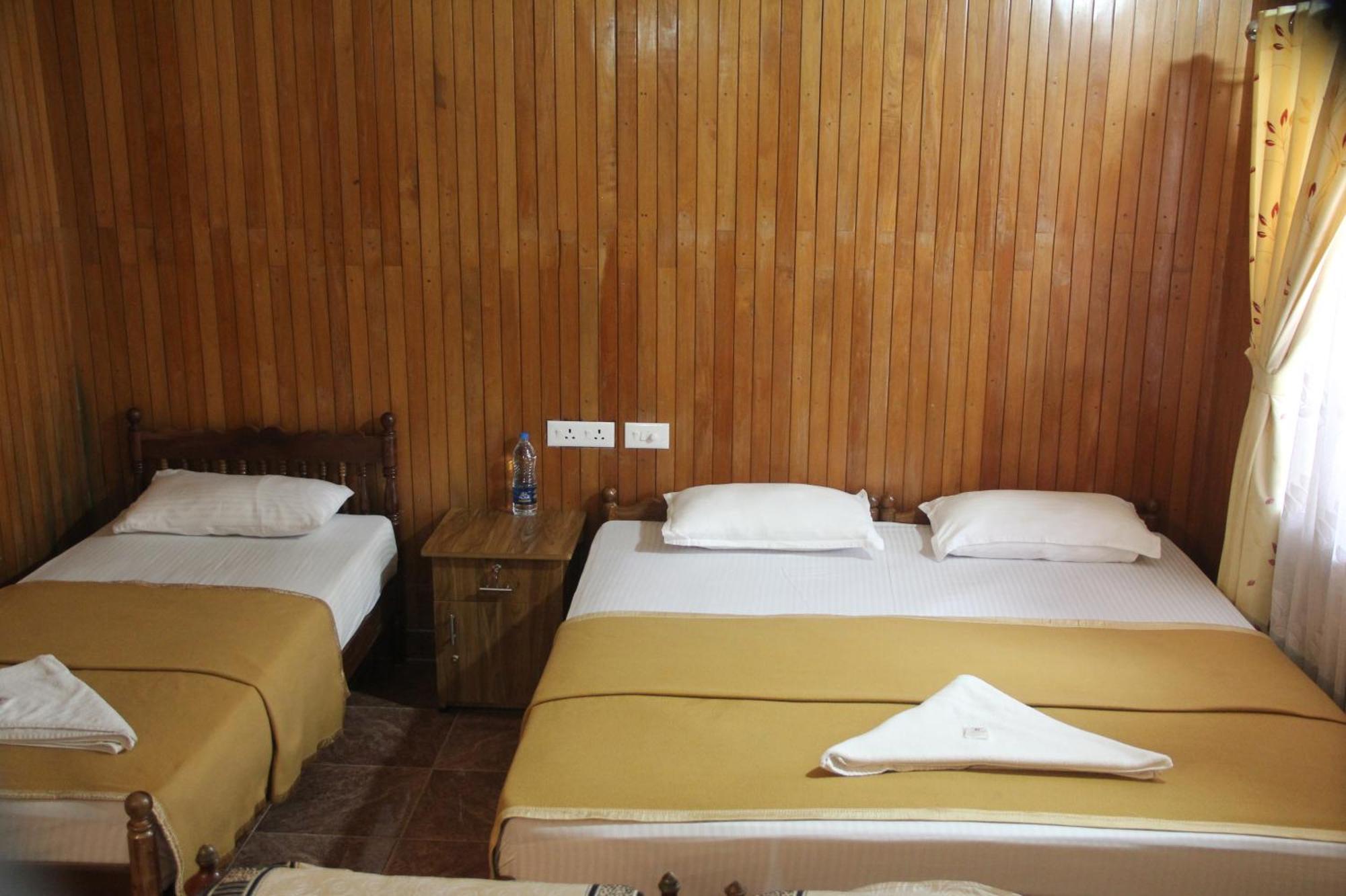 Lake Palace Family Resort Kumarakom Esterno foto